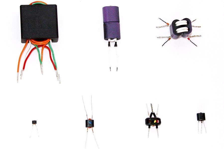 Ferrite Double-Aperature Beads